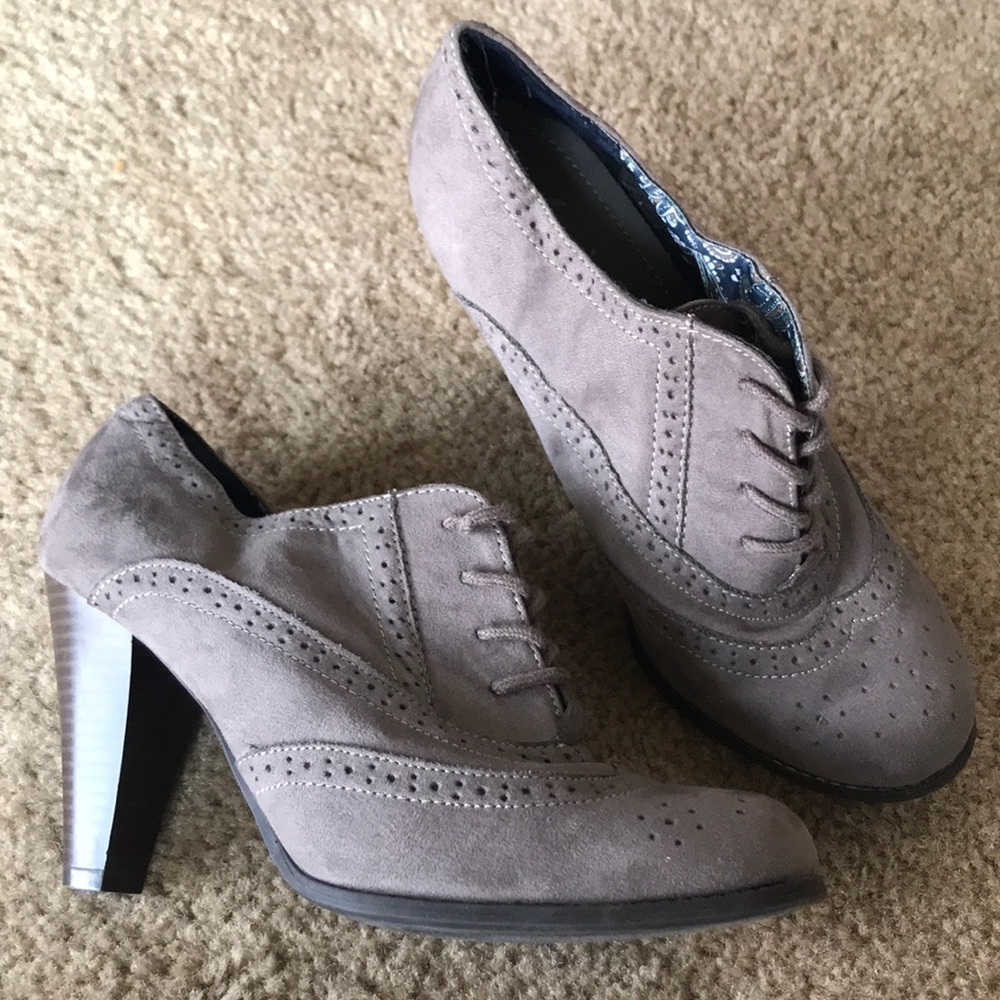 Fioni lace up heels 9